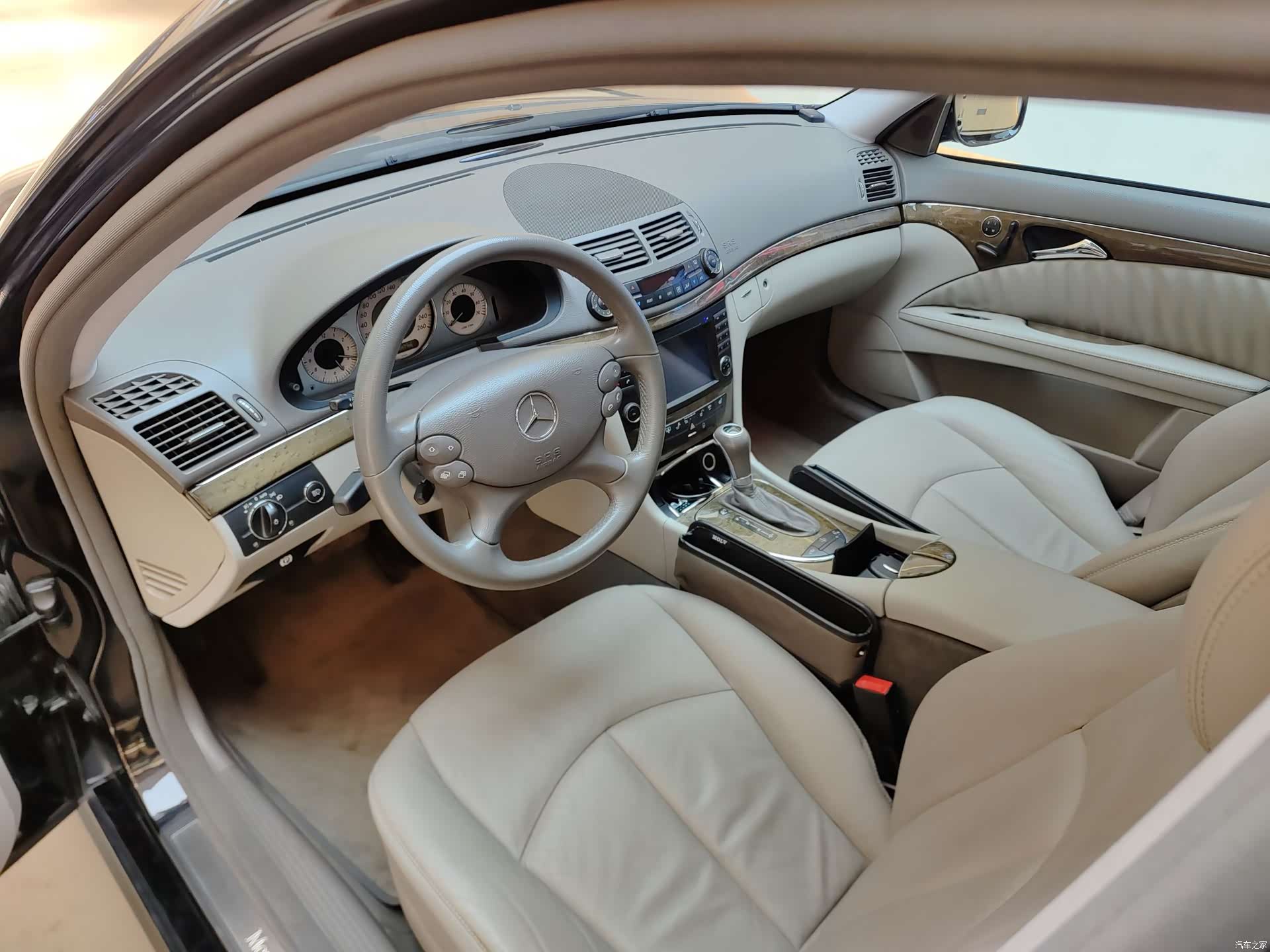 Mercedes-Benz E-Class, 2008 9