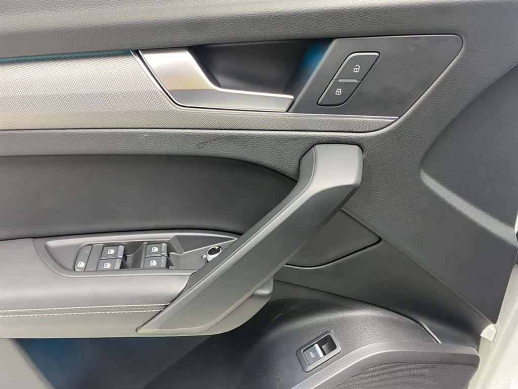 Audi Q5L, 2022 27