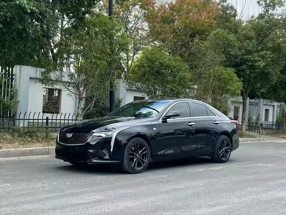 Cadillac CT4