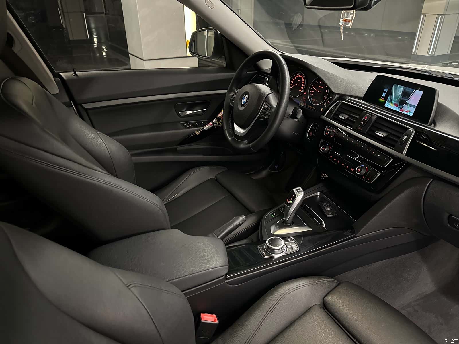 BMW 3 Series, 2018 26
