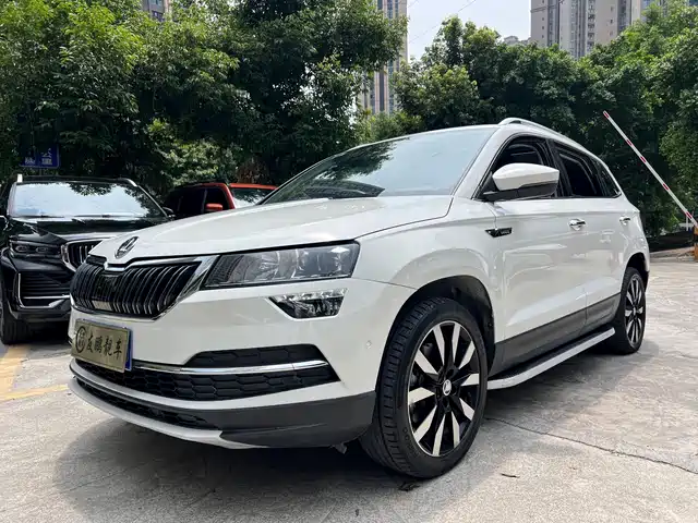 Škoda Karoq 2022 — купить из Китая под заказ