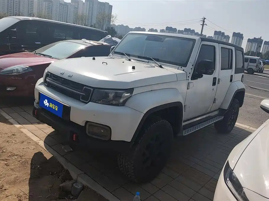 Beijing BJ40