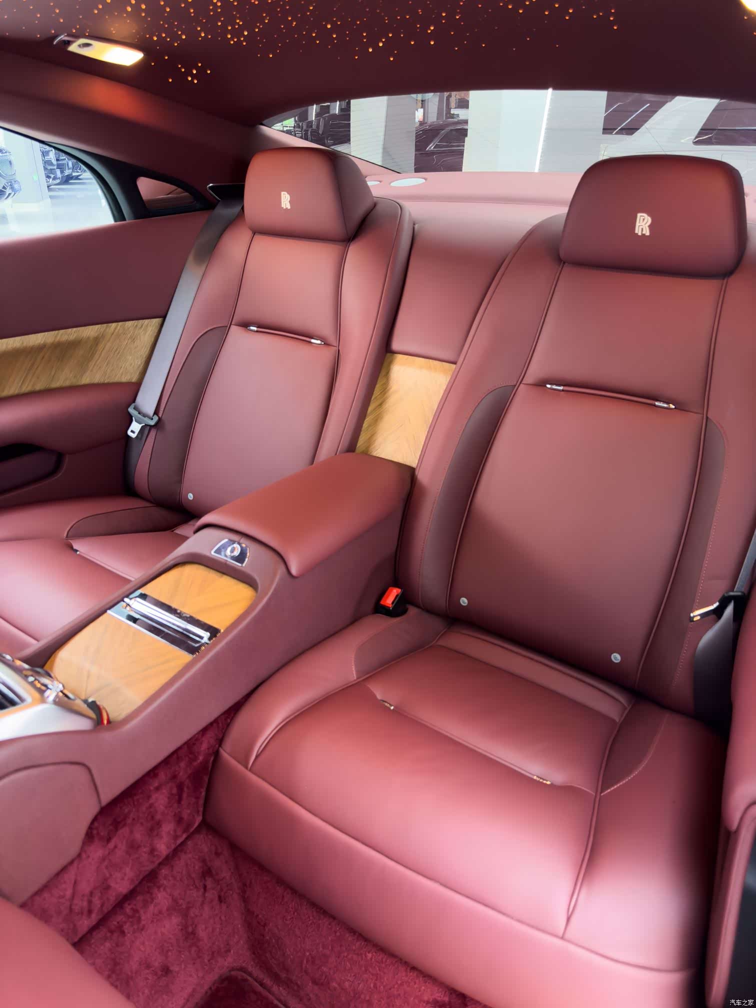 Rolls-Royce Wraith, 2016 24
