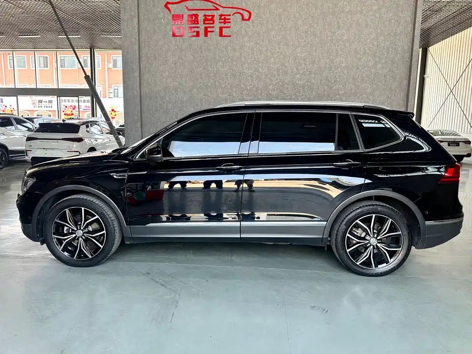 Volkswagen Tiguan L