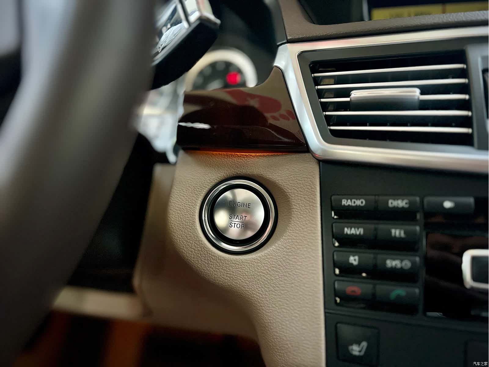 Mercedes-Benz E-Class, 2012 18