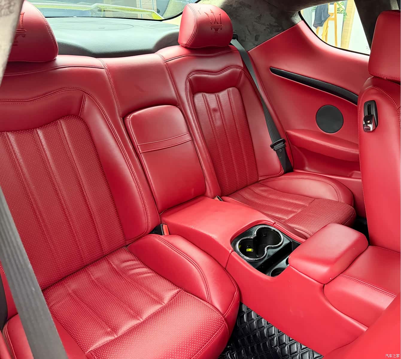 Maserati GranTurismo, 2010 11