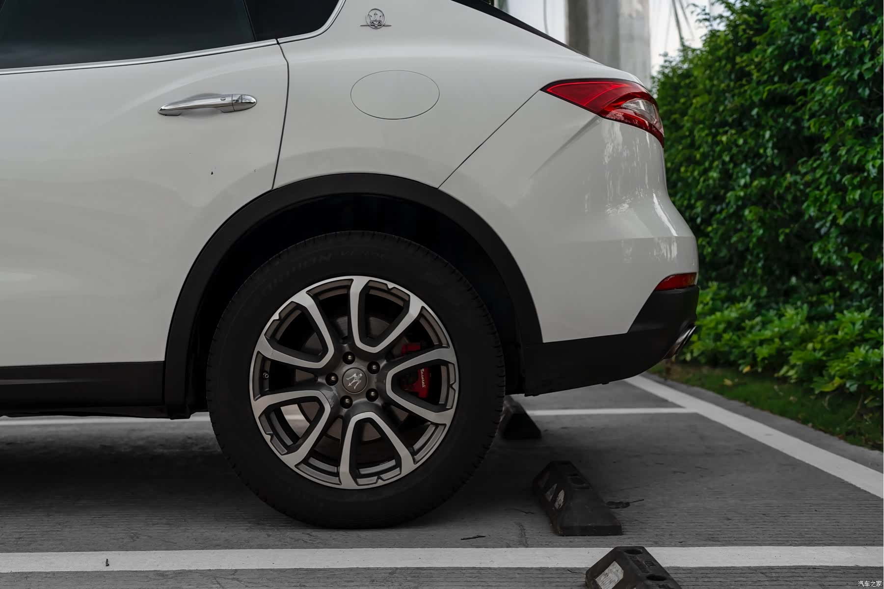 Maserati Levante, 2016 6