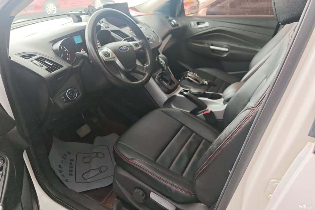 Ford Kuga, 2014 9