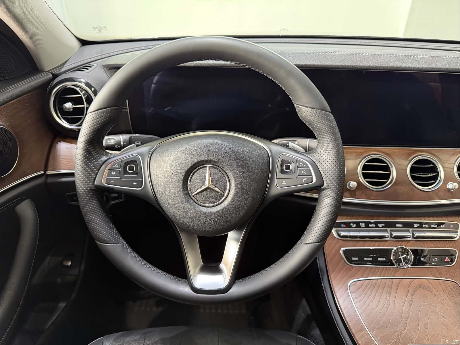 Mercedes-Benz E-Class, 2018 7