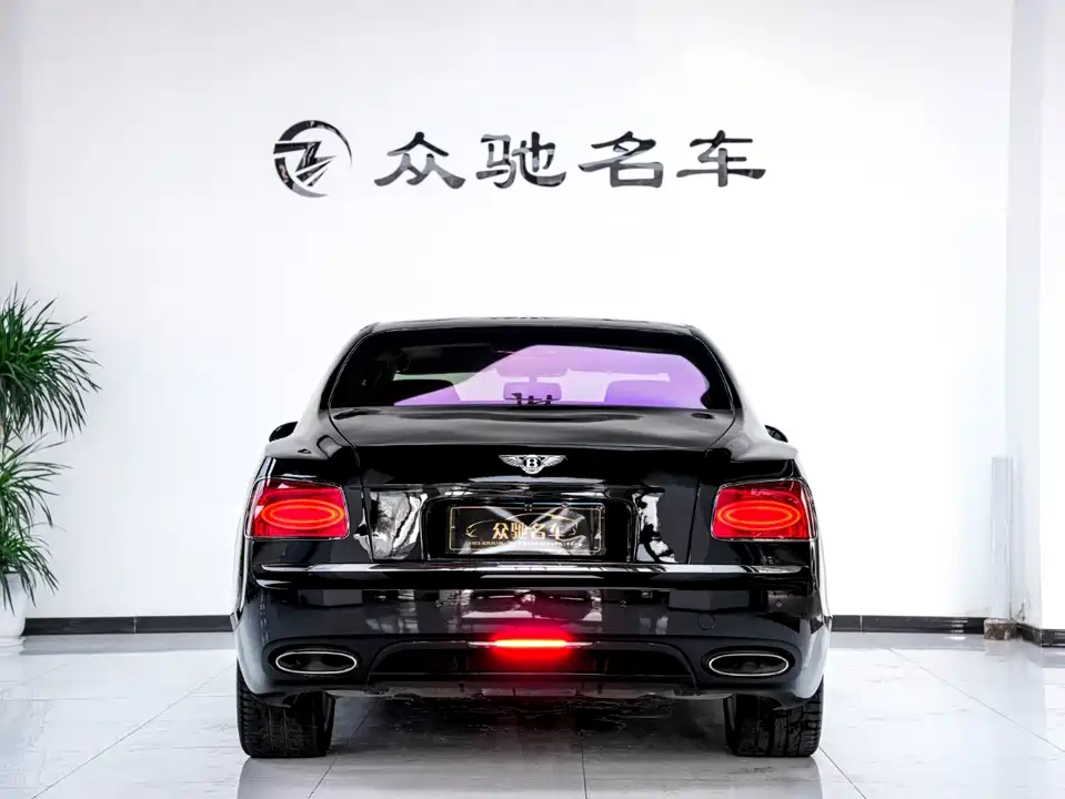 Bentley Flying