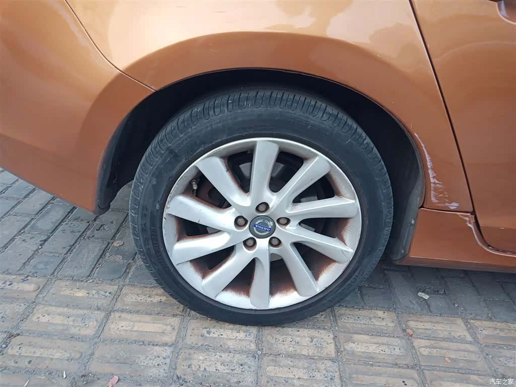 Volvo S60, 2014 26