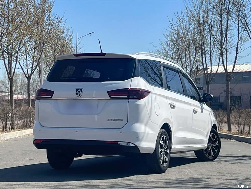 Wuling 360, 2018 10