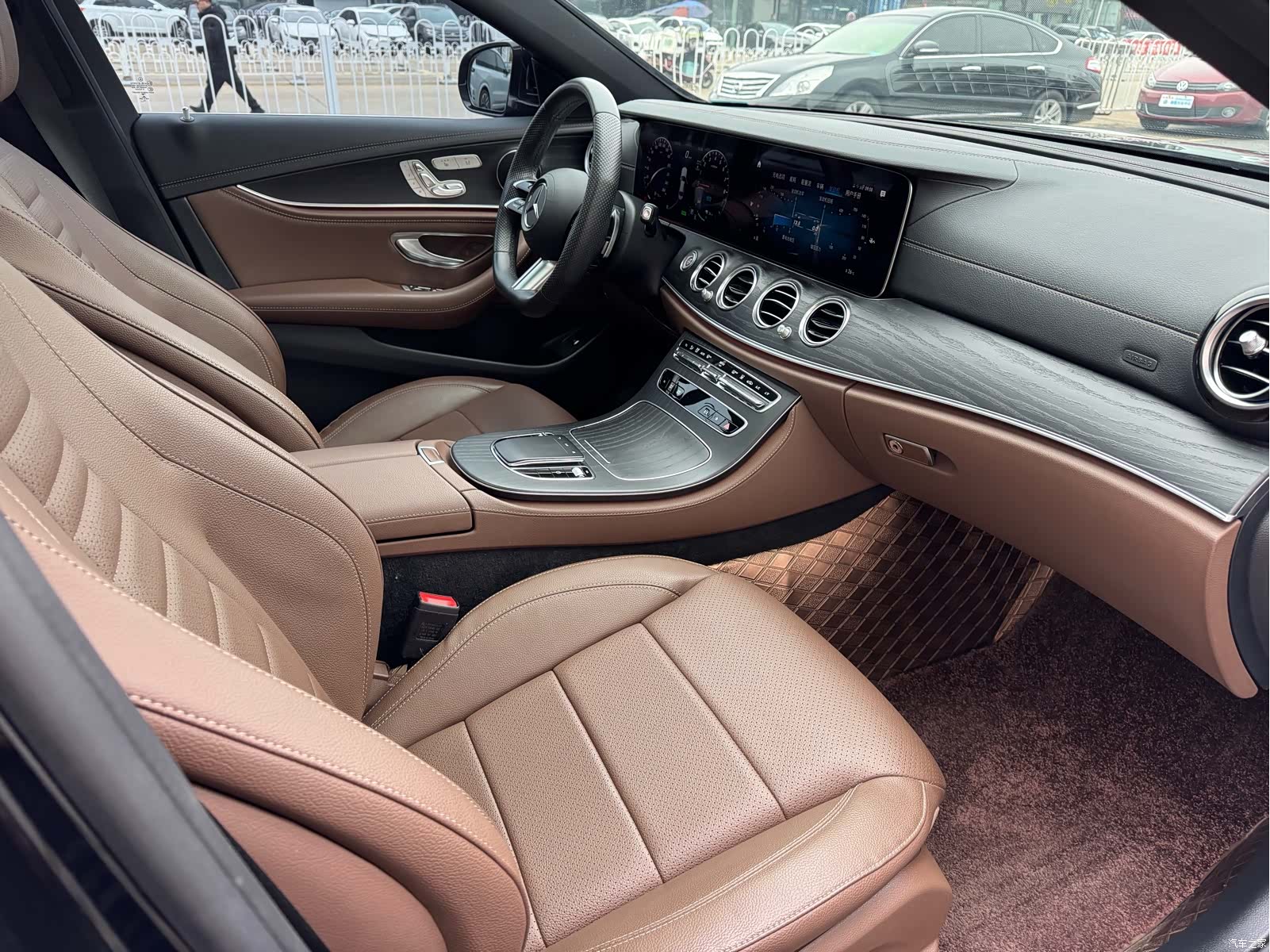 Mercedes-Benz E-Class, 2023 11