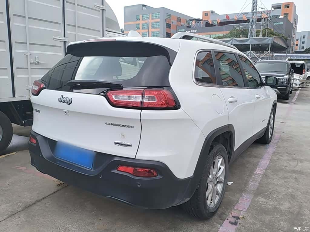 Jeep Cherokee, 2016 все фото