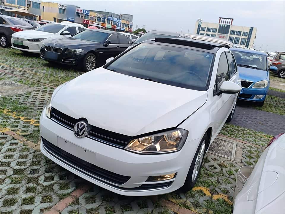 Volkswagen golf
