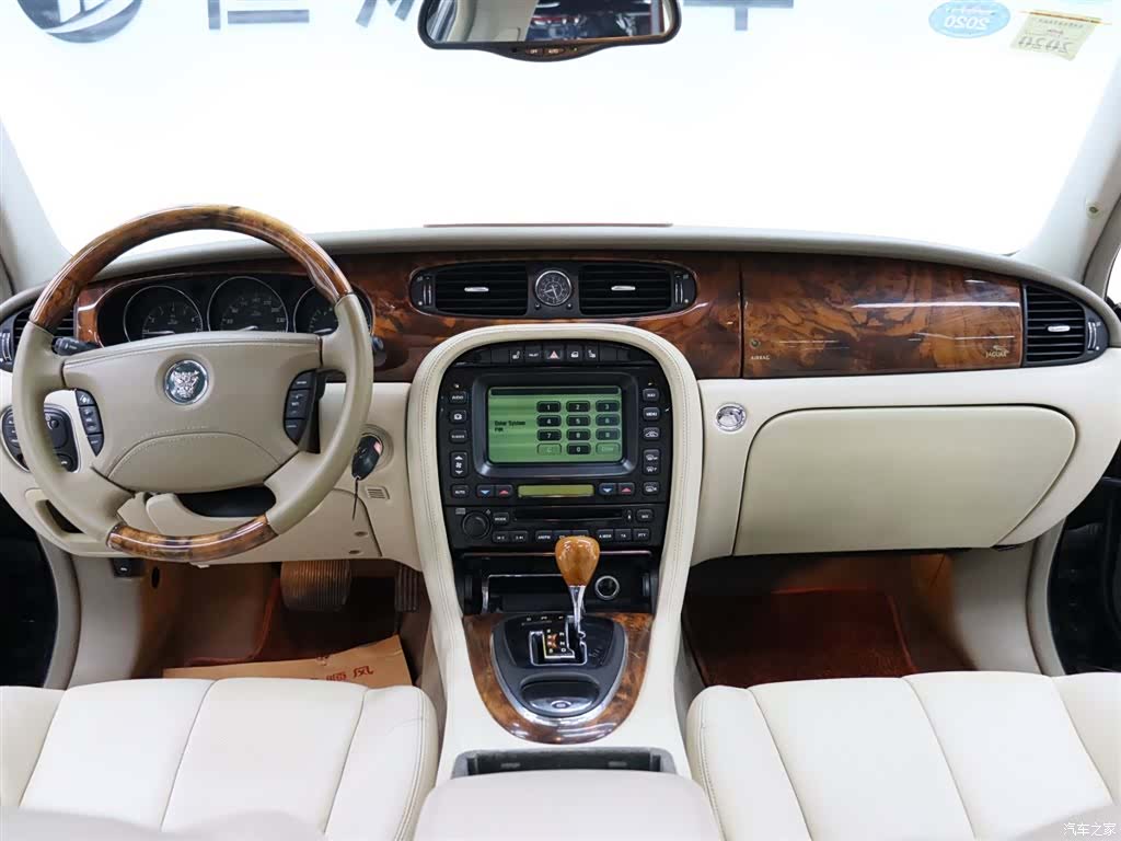 Jaguar XJ, 2005 13