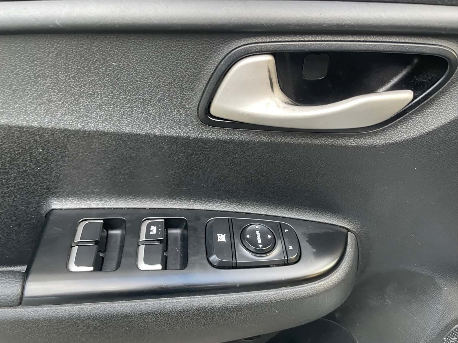 Kia K2, 2020 8