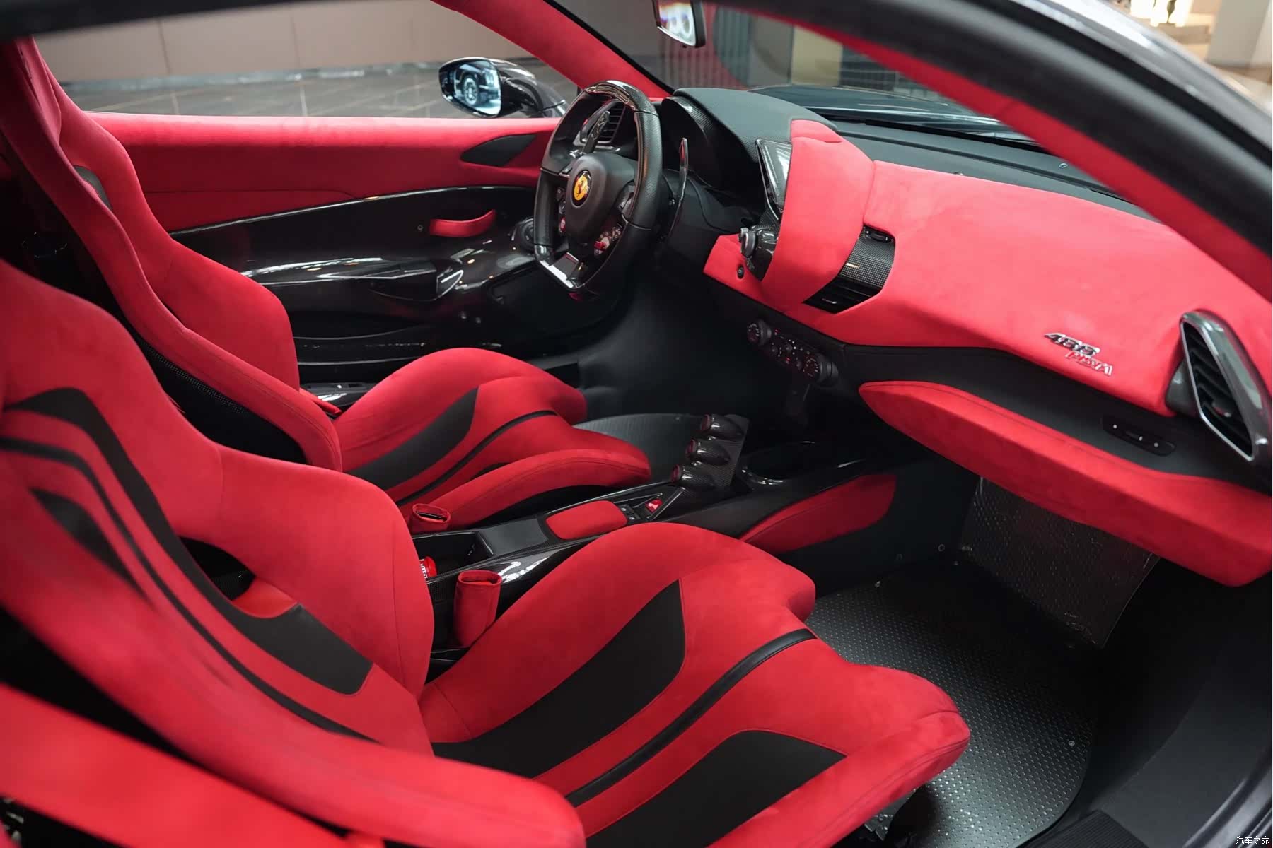 Ferrari 488, 2019 14