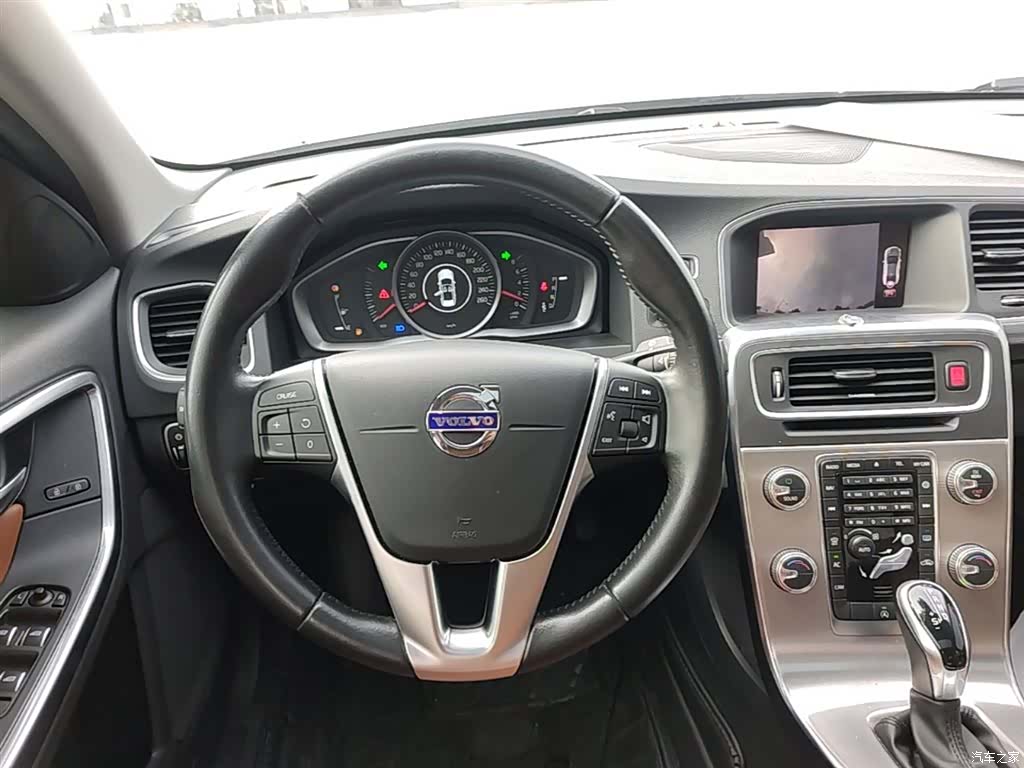 Volvo S60, 2017 11