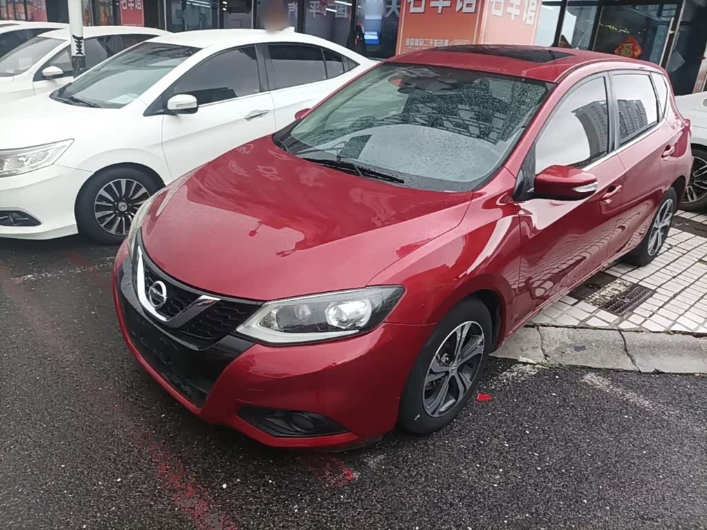 Nissan TIIDA