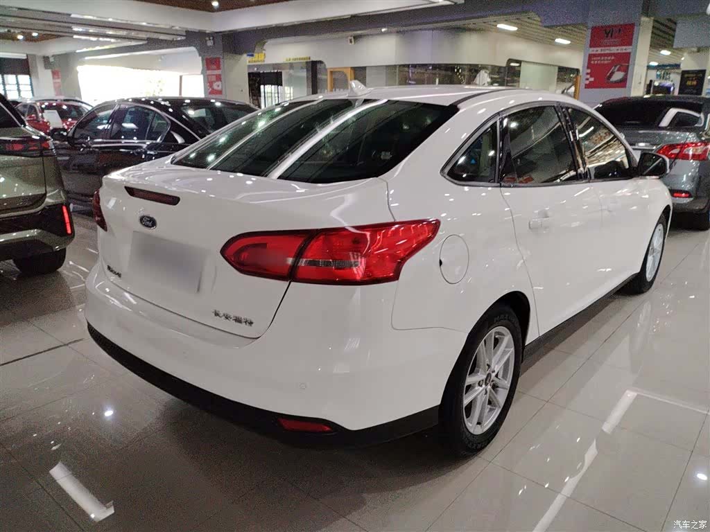 Ford Focus, 2018 все фото
