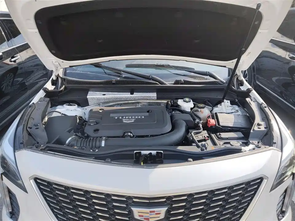 Cadillac XT4