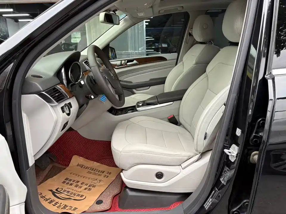 Mercedes-Benz M class