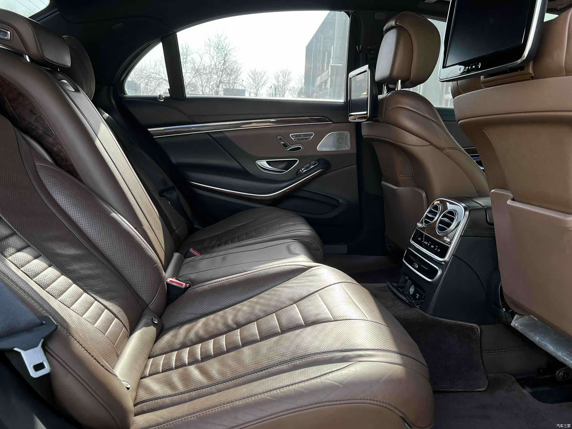 Mercedes-Benz S-Class, 2015 22