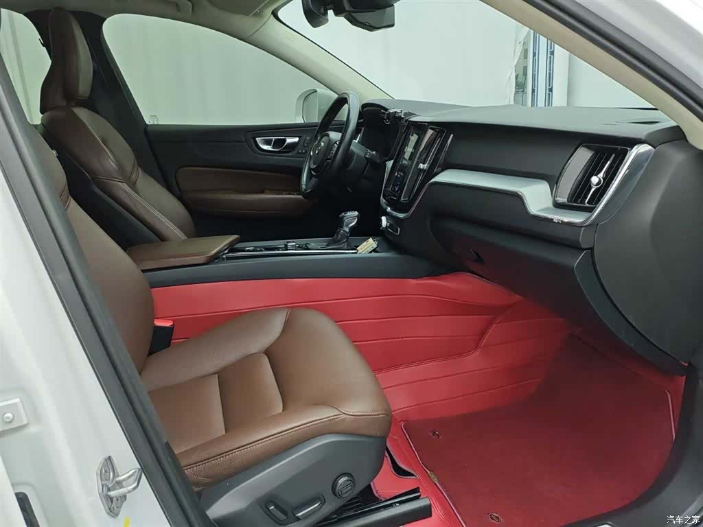 Volvo XC60, 2019 9