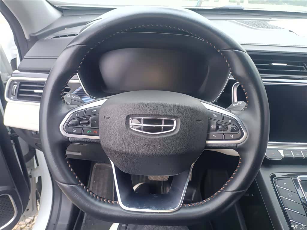 Geely Boyue, 2022 3