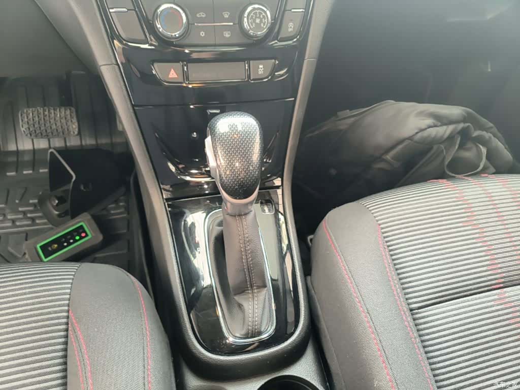 Buick Encore, 2018 14