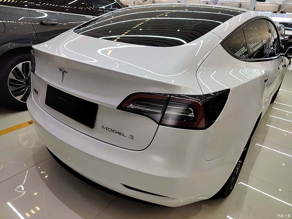Tesla Model 3, 2021 6