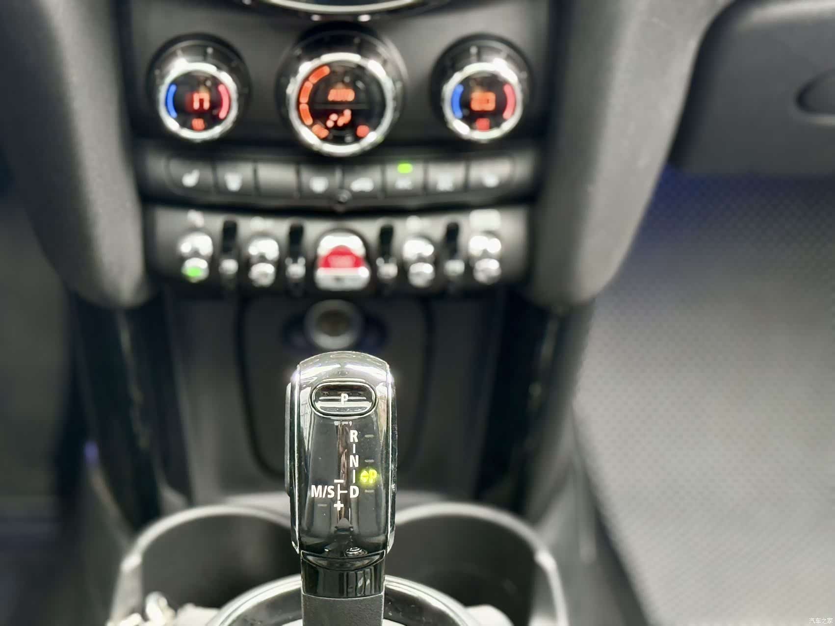 Mini Cooper, 2023 16