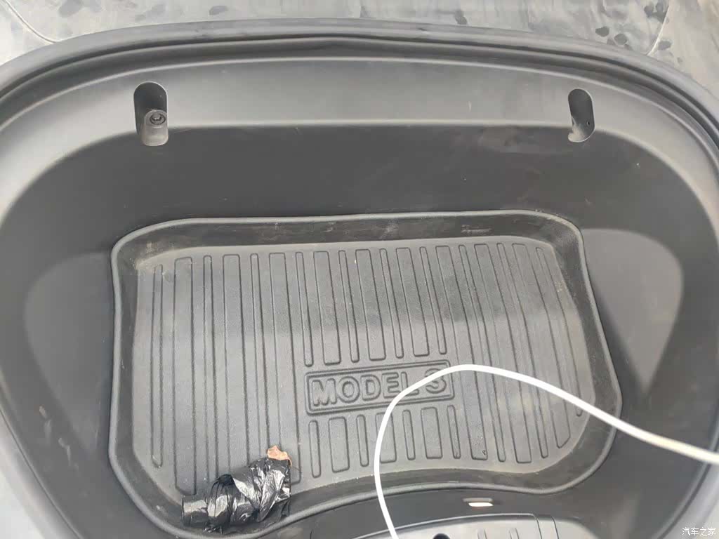 Tesla Model 3, 2020 11