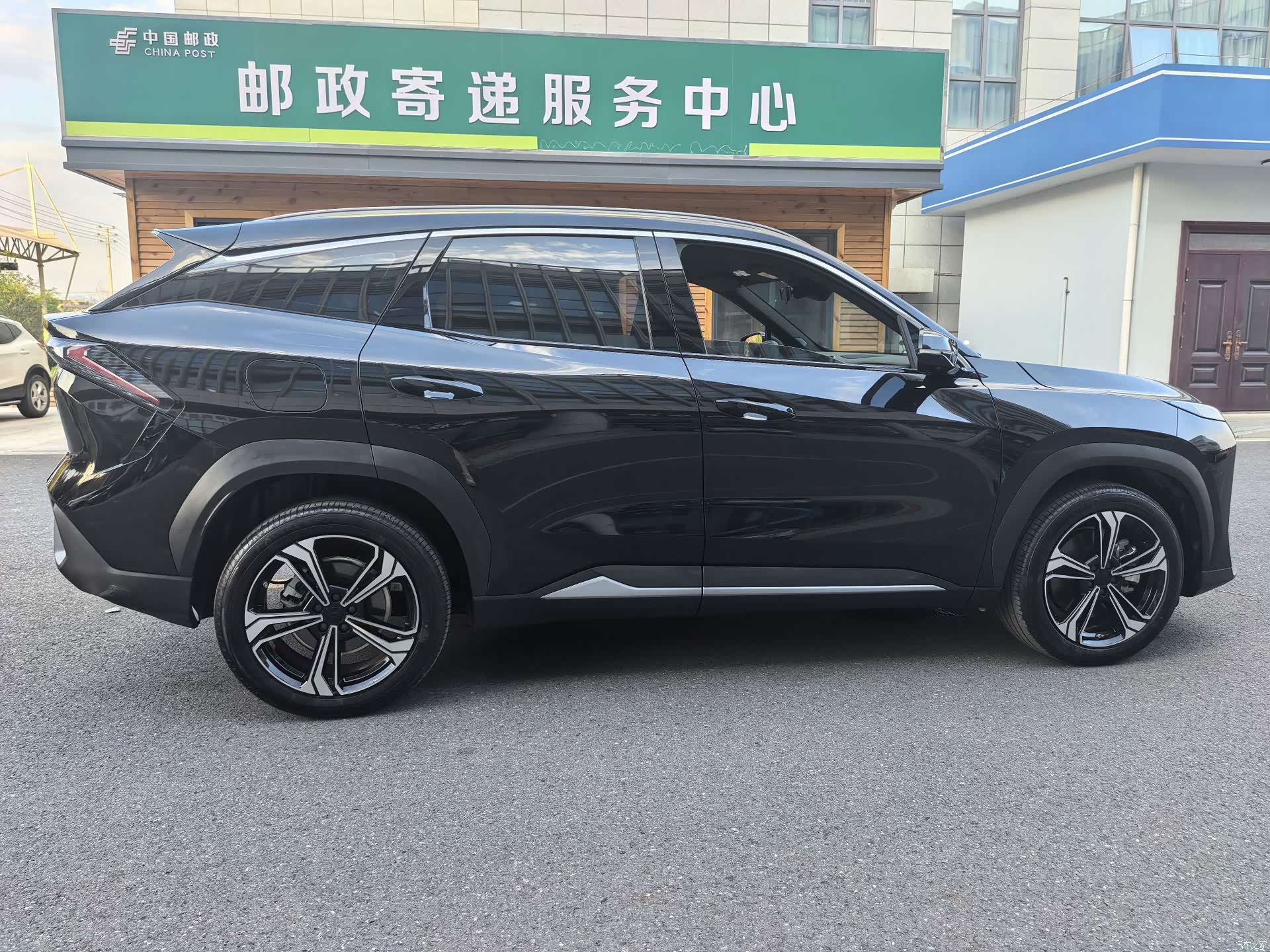 Geely Galaxy L7, 2025 12