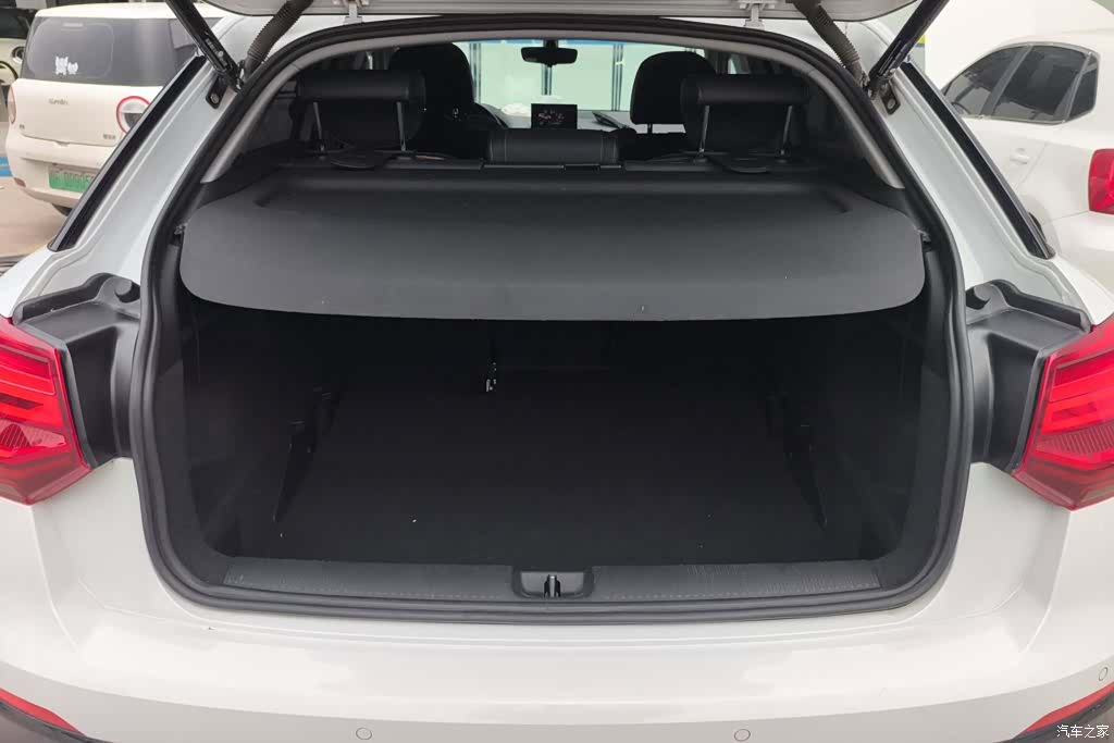 Audi Q2L, 2020 4