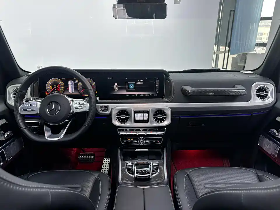 Mercedes-Benz G-class