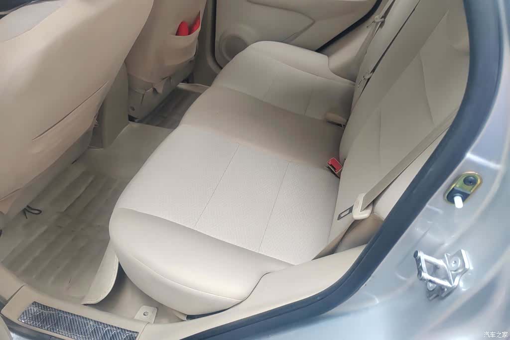 BAIC D20, 2016 11
