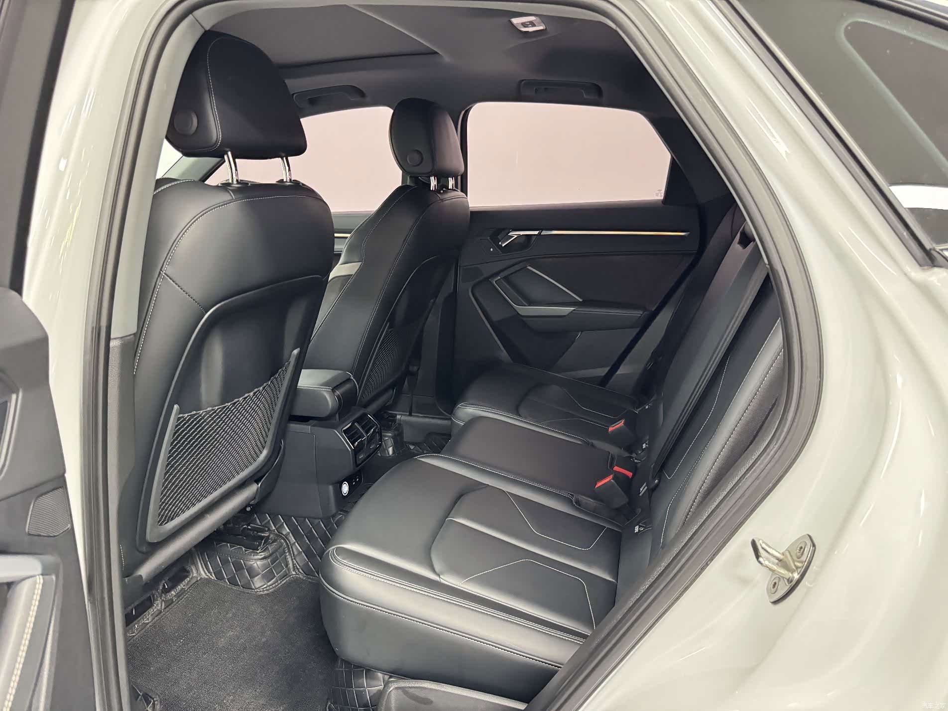 Audi Q3, 2024 17