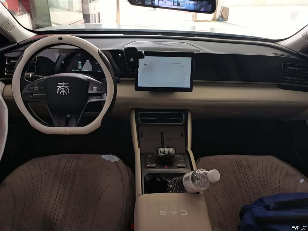 BYD Qin, 2025 10