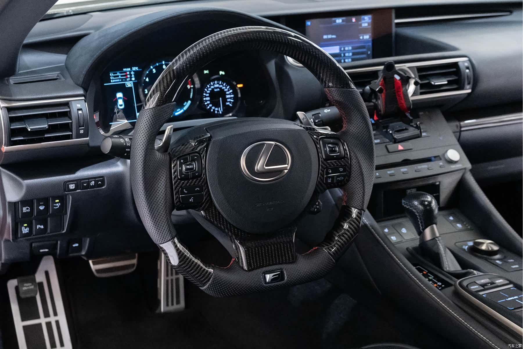 Lexus RC, 2016 11