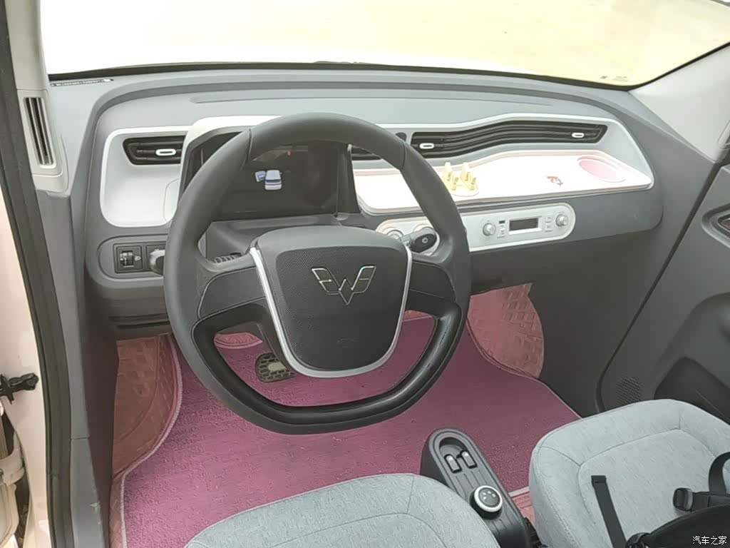 Wuling MINIEV, 2022 10