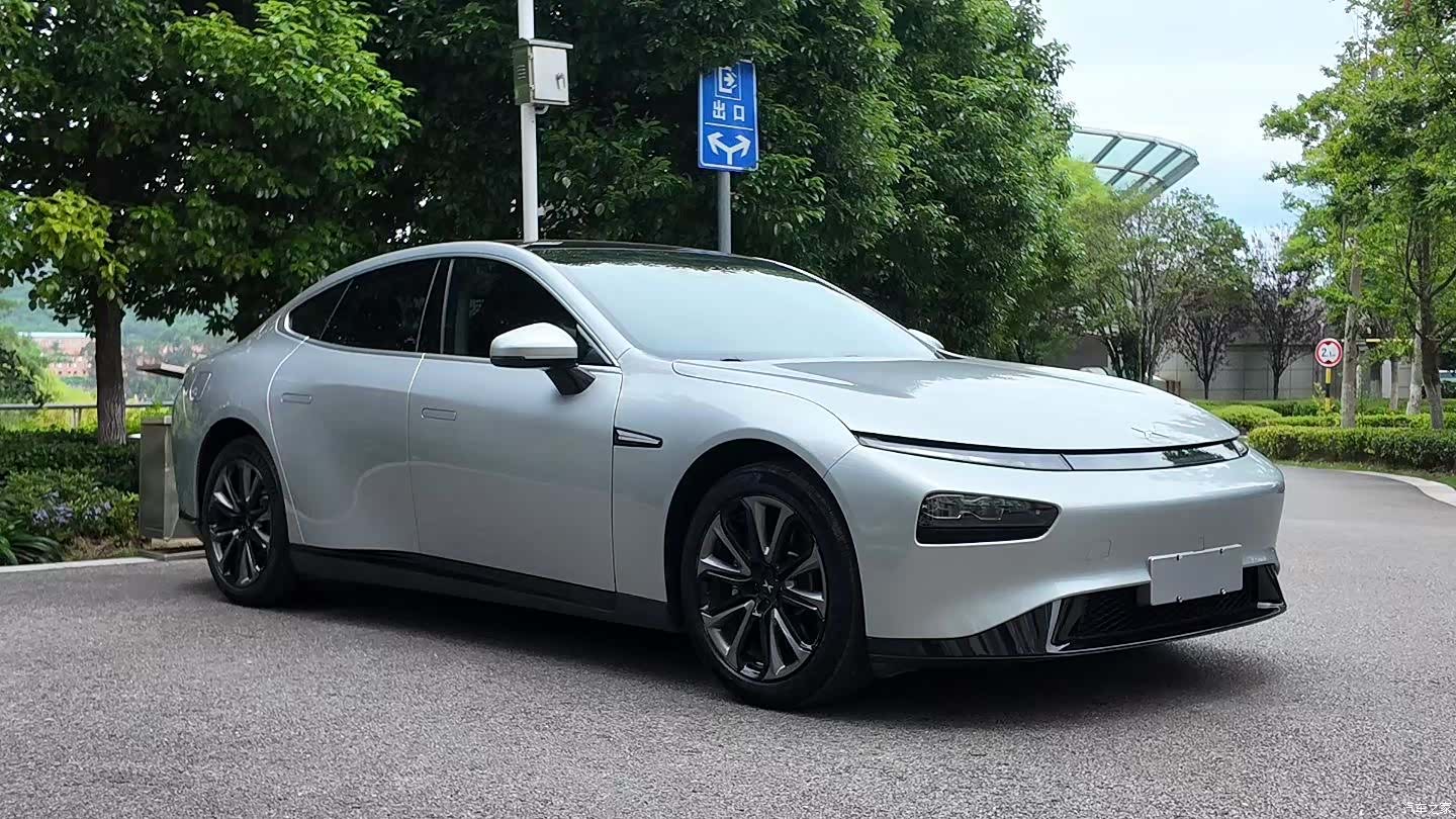 Xpeng P7, 2022 2
