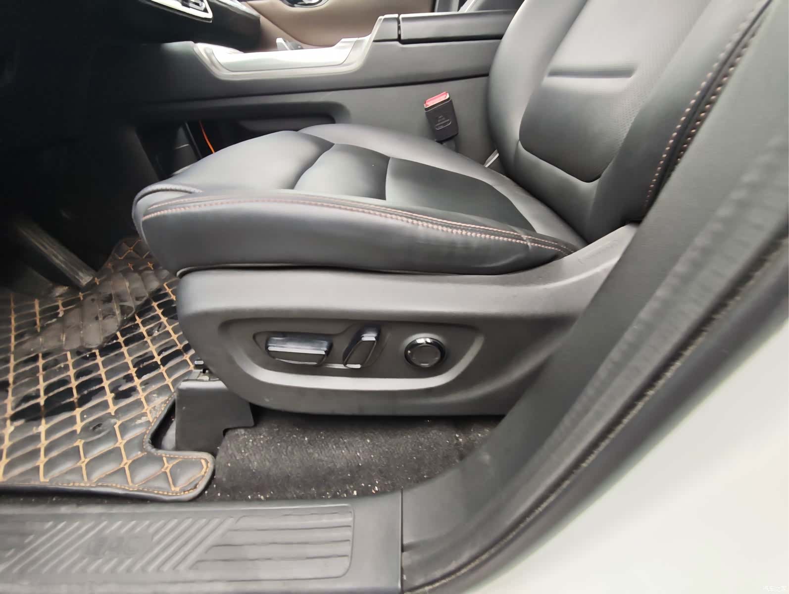 Trumpchi E8, 2023 8