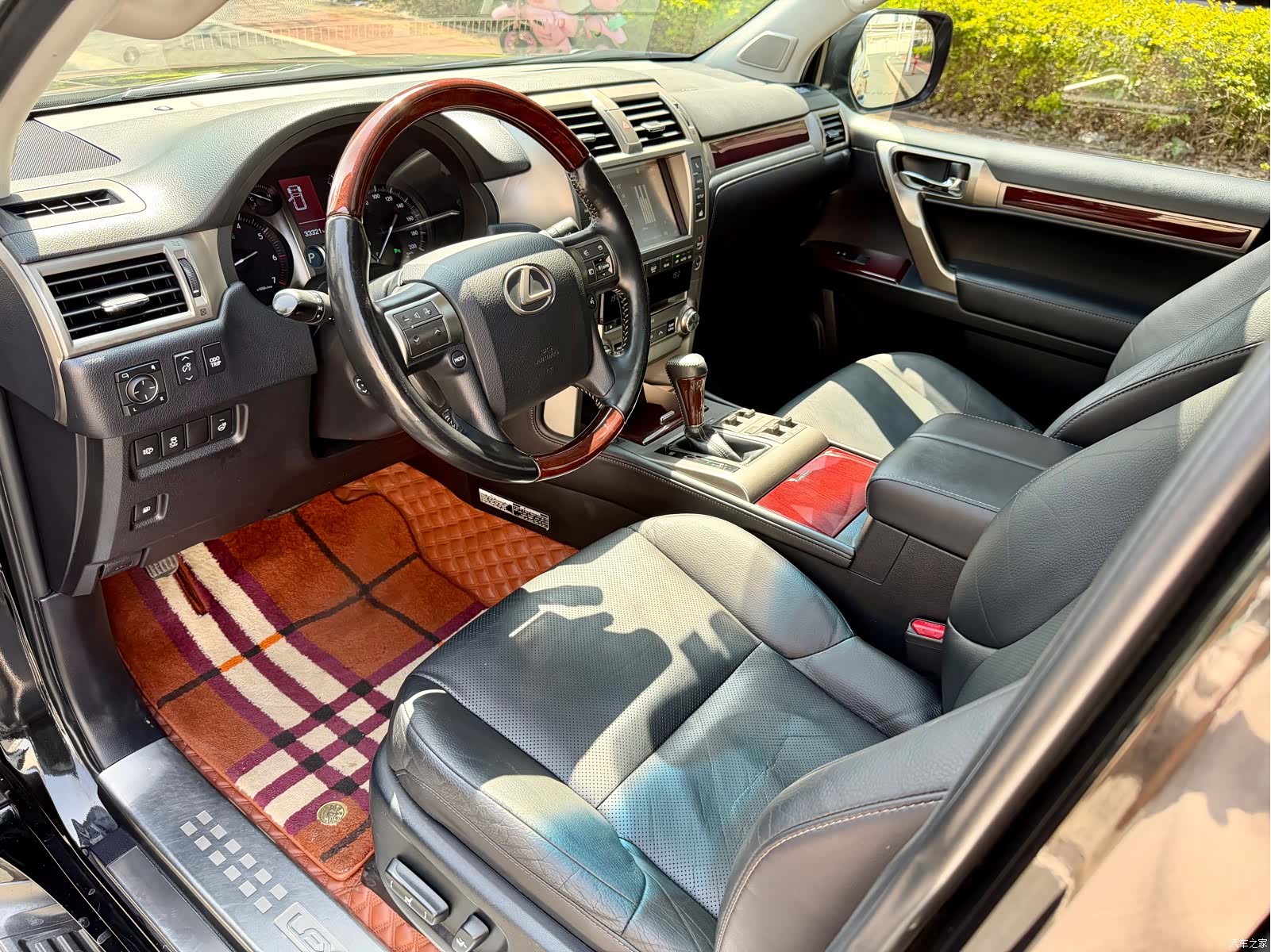 Lexus GX, 2019 15