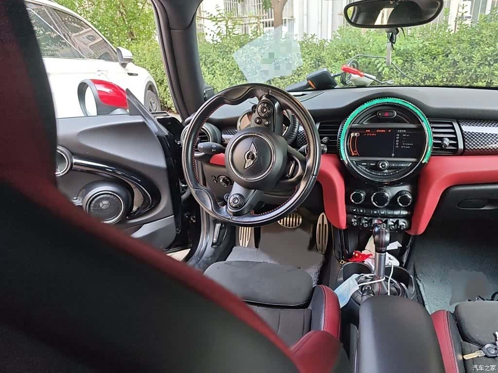 Mini Cooper, 2015 3