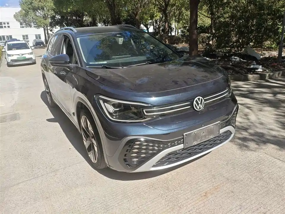 Volkswagen ID.6 CROZZ