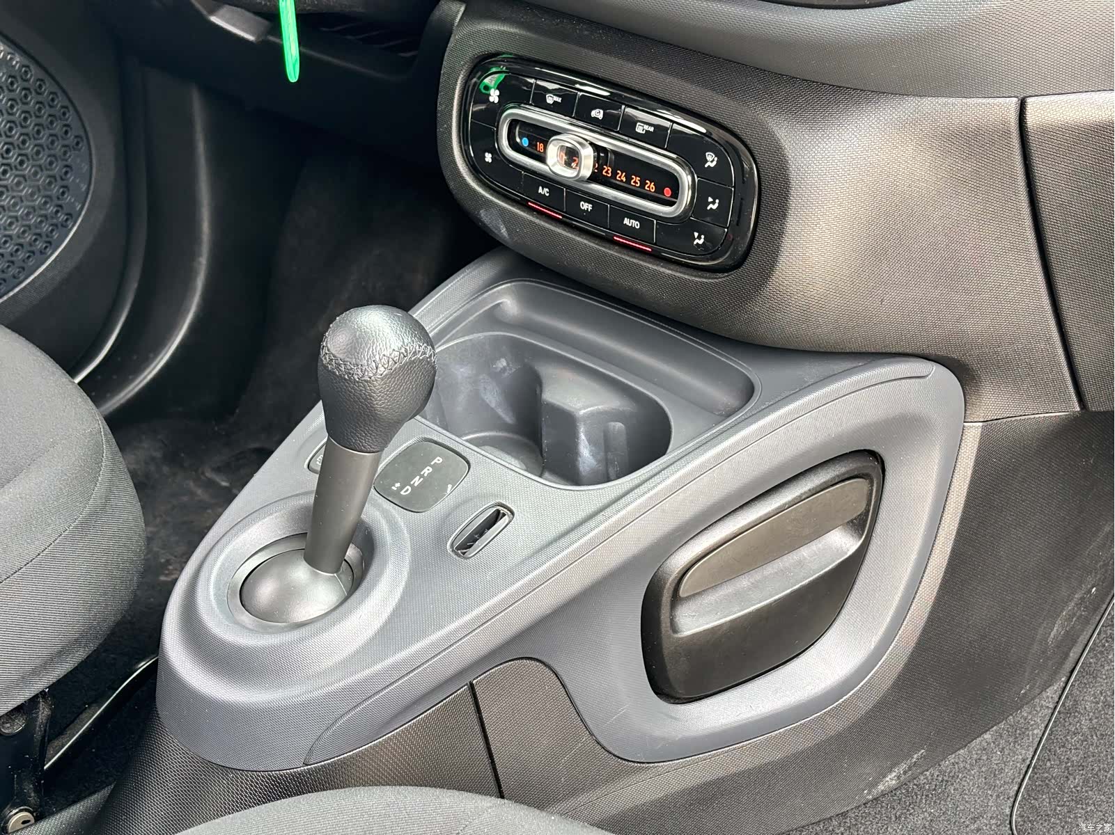 Smart Fortwo, 2018 12