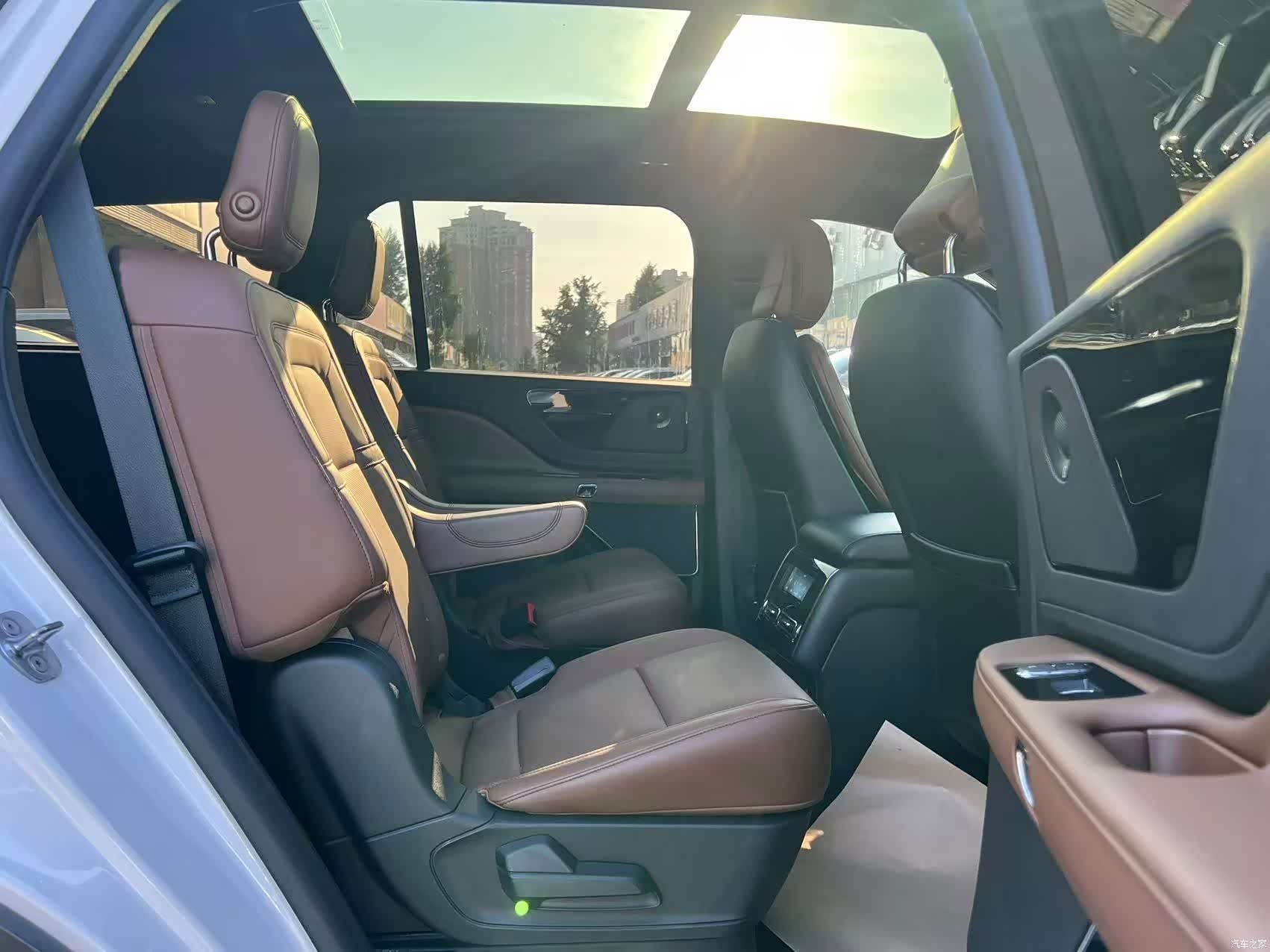 Lincoln Aviator, 2021 29