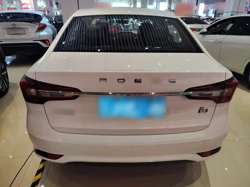 Roewe i5